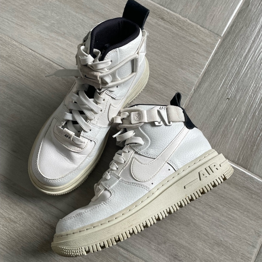 Nike Air Force 1 High Utility 2.0 Women's Boot Size 6.5 Summit White and Black